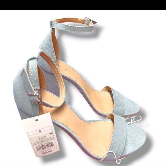 Merona Blue Elegant Block Heel Sandals - Picture 1 of 11